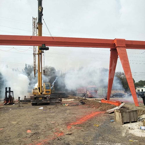 胶州单梁门式起重机