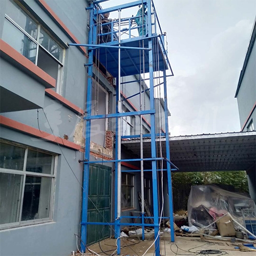 分享胶州液压货梯安全使用应特别注意以下事项