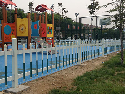 玻璃鋼公園（yuán）草坪護欄（lán）