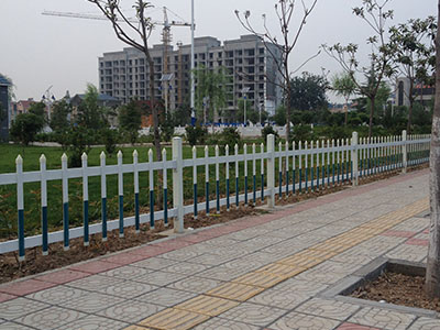 玻璃鋼城（chéng）市草坪護欄（lán）