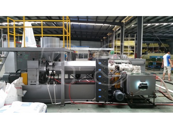 【新闻】拉丝机的传动装置工艺到底是怎样的呢 掌握人造草坪单丝机操作要求