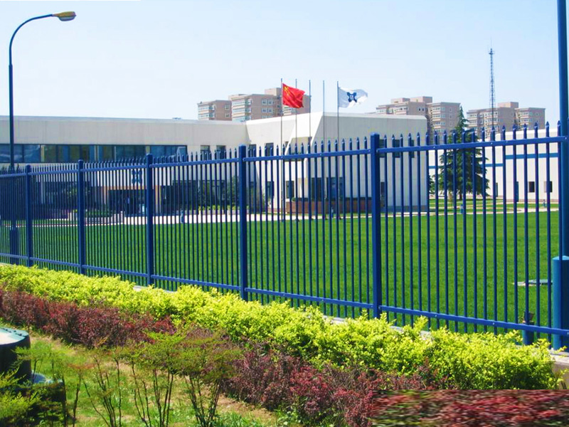 厂区外围护栏