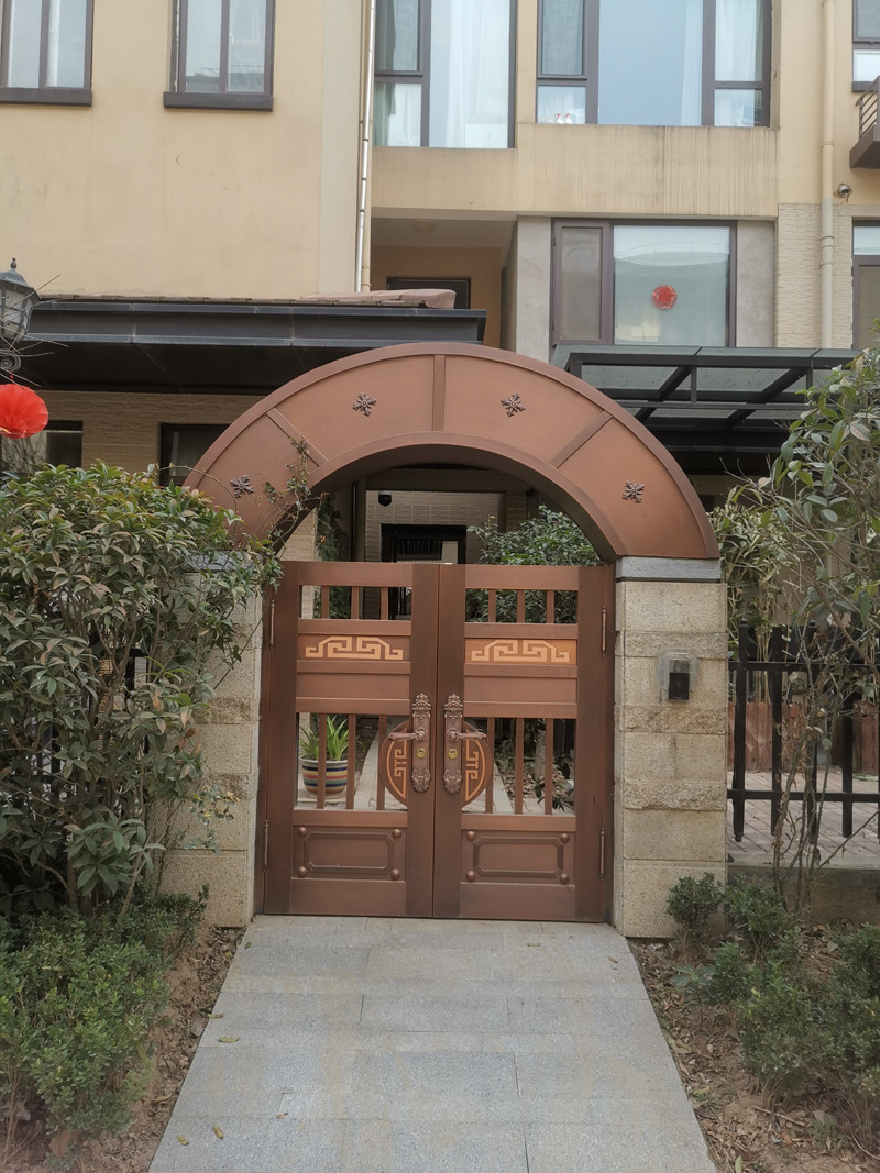 大门