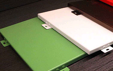 河北氟碳铝单板:建筑装饰的耐候性美学材料